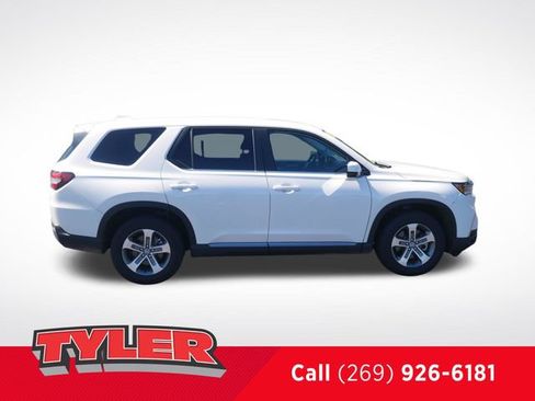 Used 2023 Honda Pilot EX-L image 9