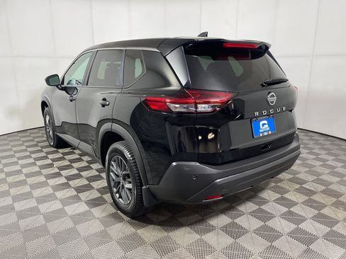 Used 2021 Nissan Rogue S image 5