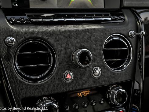 Used 2021 Rolls-Royce Cullinan Black Badge image 42