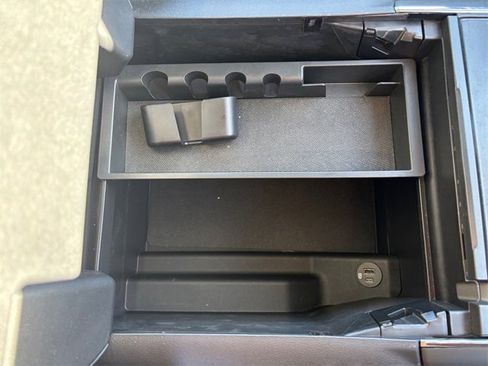 Used 2021 Ford F150 Lariat image 17