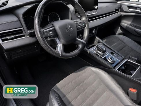 Used 2022 Mitsubishi Outlander SE AWD/4WD image 11