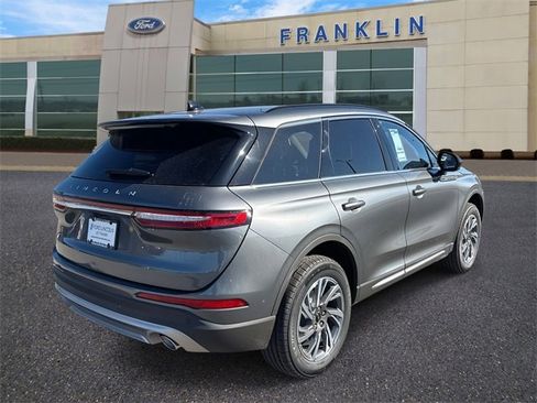 New 2026 Lincoln Corsair Premiere image 7