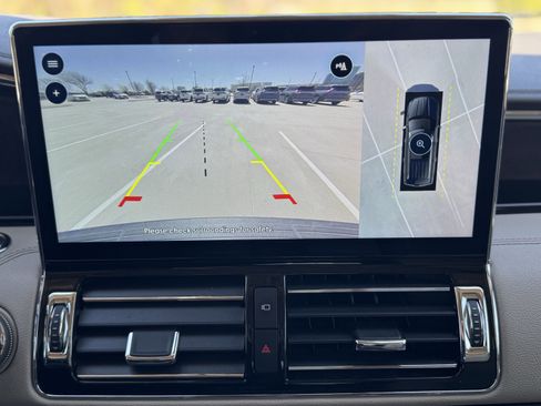 Certified 2023 Lincoln Navigator Reserve image 24