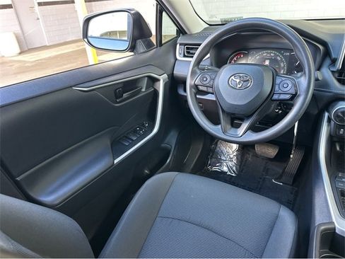 Used 2025 Toyota RAV4 LE image 13