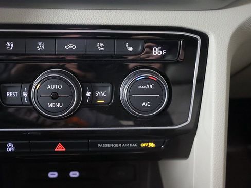 Used 2023 Volkswagen Atlas SEL Premium image 55