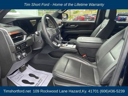 Used 2025 GMC Yukon Denali AWD/4WD image 12