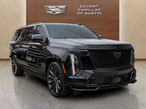 Certified 2025 Cadillac Escalade ESV V AWD/4WD image 6