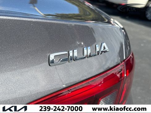 Used 2023 Alfa Romeo Giulia AWD w/ Quick Order Package 22X Lusso image 10