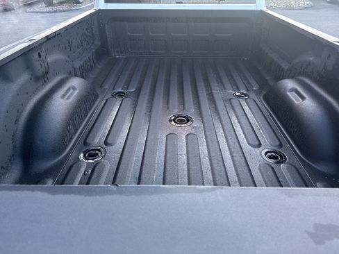 Used 2024 RAM 3500 Big Horn image 5