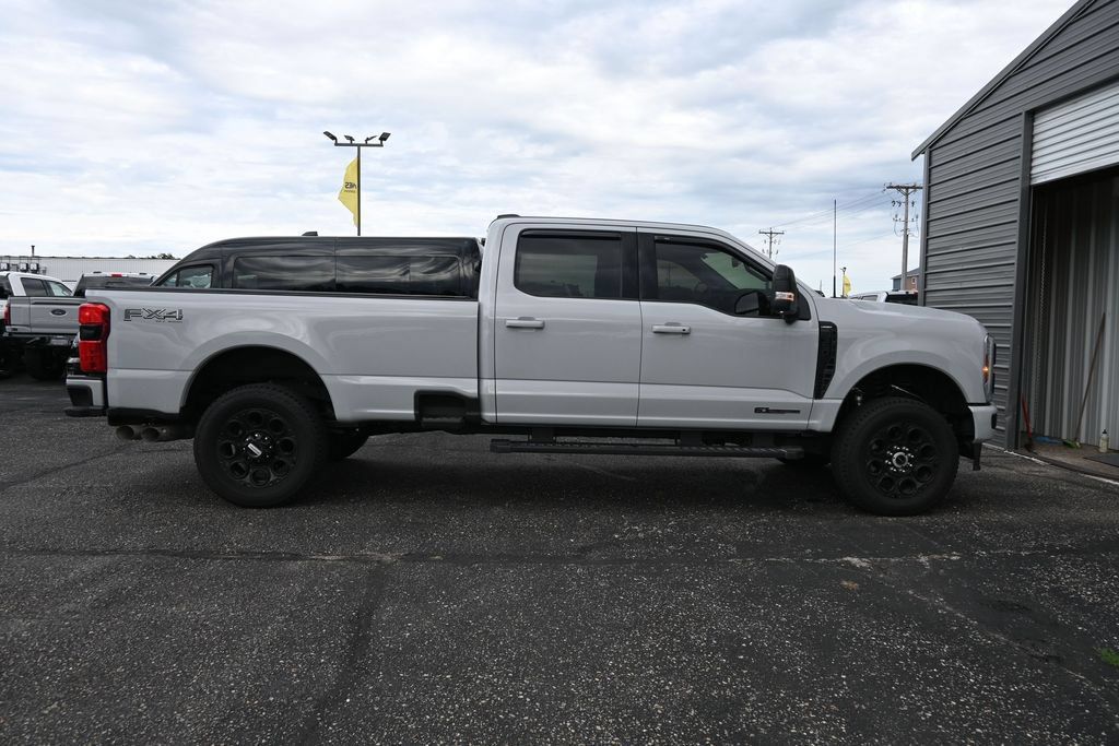 Used 2026 Ford F350 Lariat w/ Black Appearance Package AWD/4WD image 2