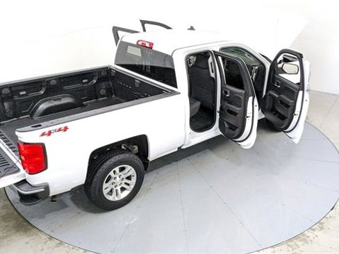 Used 2018 Chevrolet Silverado 1500 LT w/ All Star Edition image 29