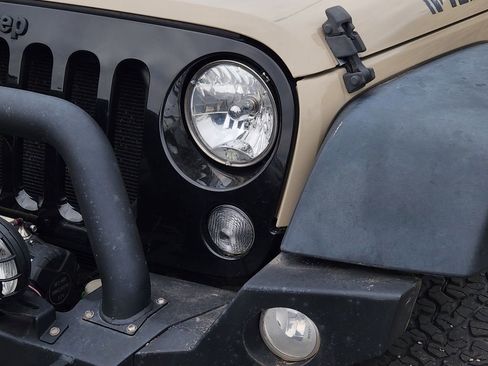 Used 2016 Jeep Wrangler Unlimited Sport AWD/4WD image 12