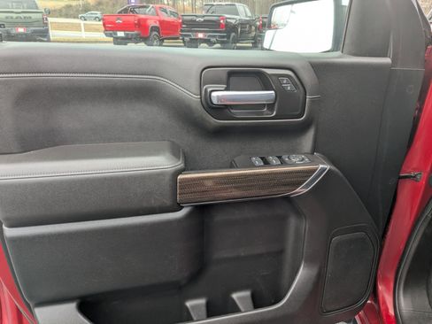 Used 2021 Chevrolet Silverado 1500 LT image 11