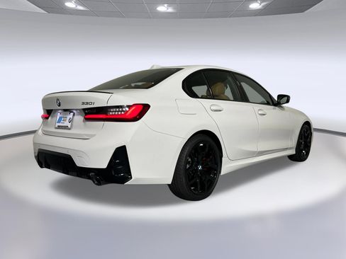 Used 2026 BMW 330i Sedan w/ M Sport Package RWD image 8