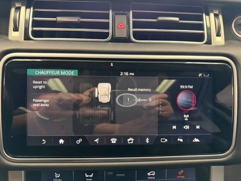 Used 2018 Land Rover Range Rover HSE AWD/4WD image 63