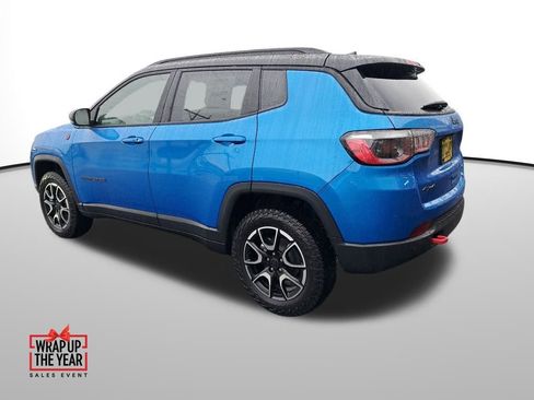 New 2026 Jeep Compass Trailhawk image 3