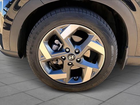 Used 2021 Hyundai Venue SEL image 10