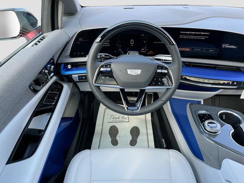 New 2026 Cadillac Optiq Sport 1 w/ LPO, Floor Liner Package AWD/4WD image 23