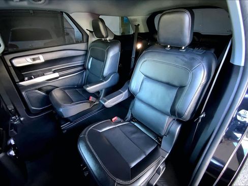 Used 2022 Ford Explorer Limited w/ Equipment Group 301A image 20