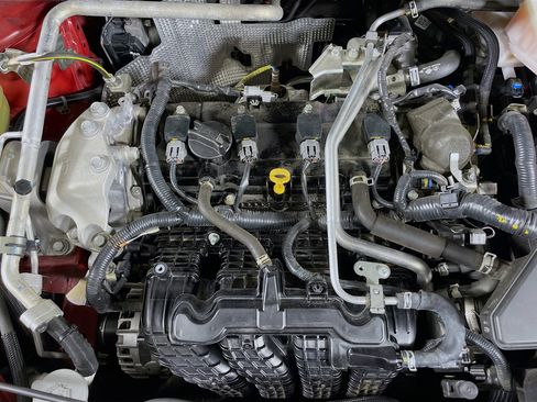 Used 2021 Nissan Rogue SV image 31