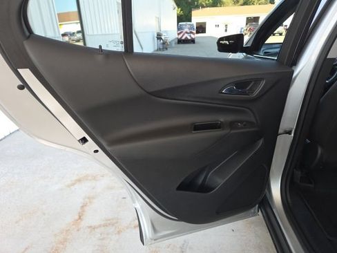 Used 2022 Chevrolet Equinox LT AWD/4WD image 43