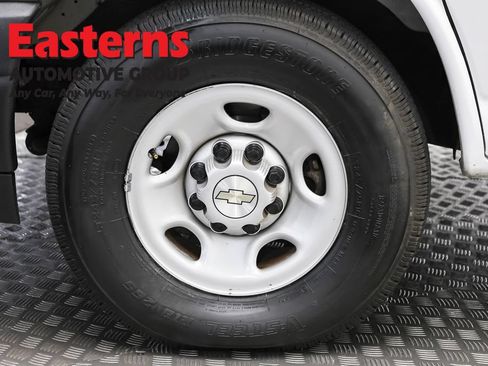 Used 2021 Chevrolet Express 2500 RWD image 26