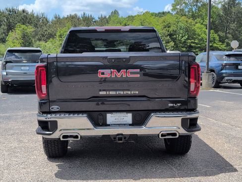 Used 2023 GMC Sierra 1500 SLT w/ SLT Premium Package AWD/4WD image 4