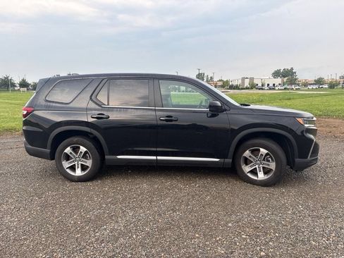 Used 2024 Honda Pilot EX-L image 14