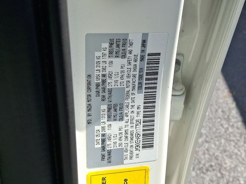 Certified 2024 MAZDA CX-90 Plug-In Hybrid w/ Premium Plus AWD/4WD image 32