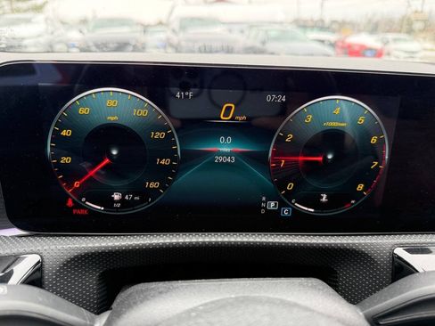 Used 2021 Mercedes-Benz CLA 250 4MATIC image 26