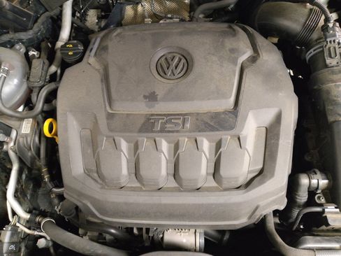 Used 2019 Volkswagen Tiguan S w/ Driver Assistance Package image 30