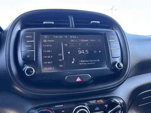 Certified 2023 Kia Soul LX w/ Option Group 015 FWD image 23