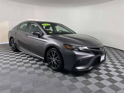 Used 2024 Toyota Camry SE w/ Cold Weather Package