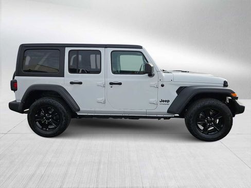 Used 2021 Jeep Wrangler Unlimited Sport image 9