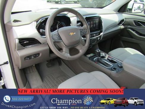 Used 2018 Chevrolet Traverse LT FWD image 11