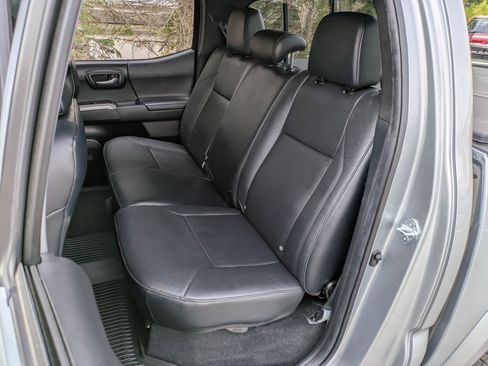 Used 2023 Toyota Tacoma Limited image 21