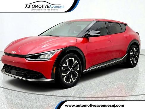 Used 2022 Kia EV6 Wind RWD image 1
