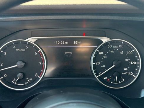 Used 2023 Nissan Rogue S image 20