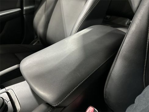 Used 2020 MAZDA MAZDA3 Base image 25