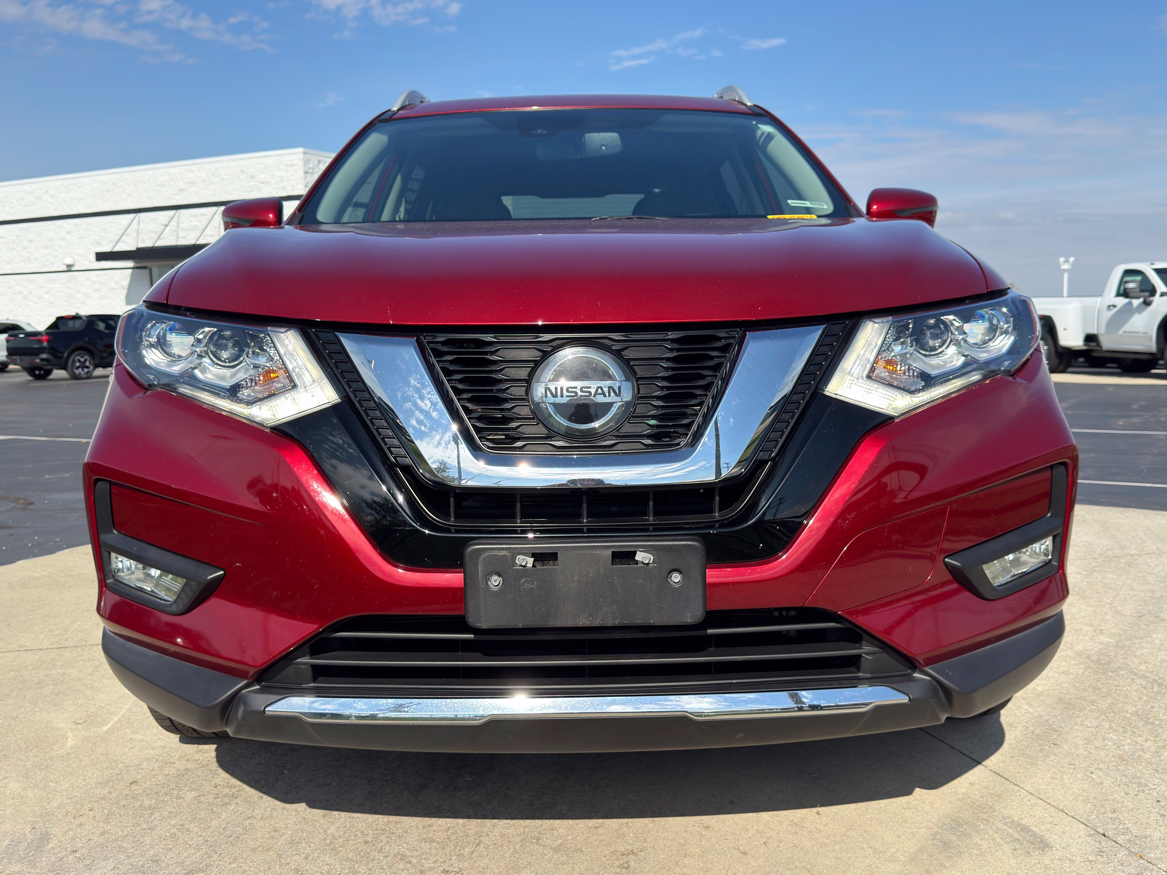 Used 2018 Nissan Rogue SL w/ Premium Package AWD/4WD image 2