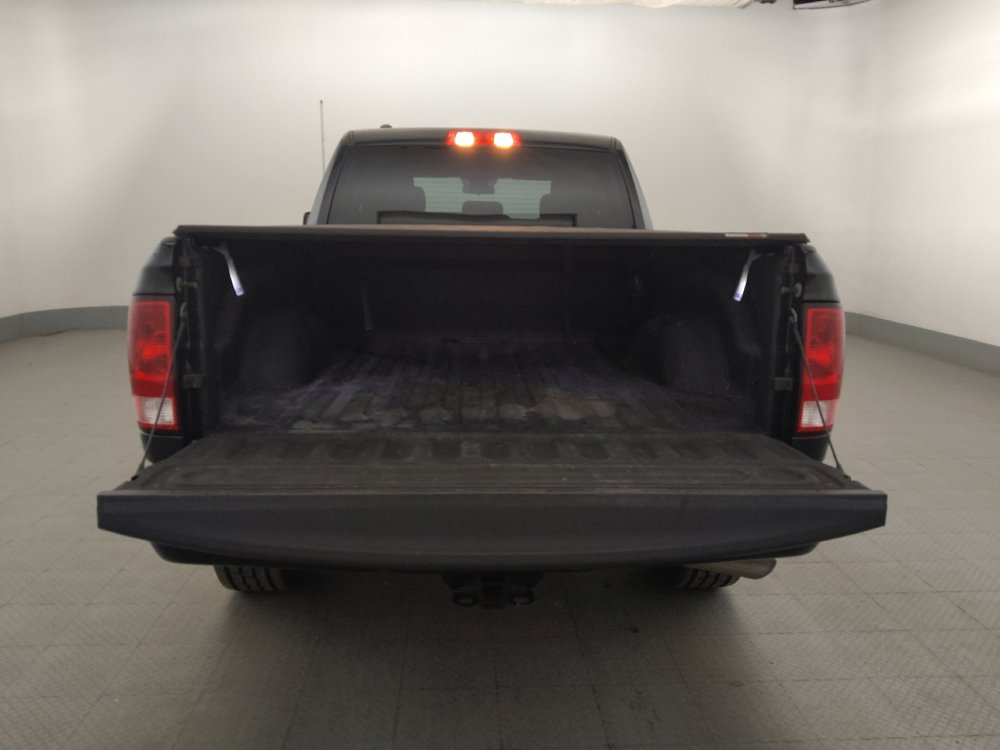 Used 2018 RAM 1500 Express w/ Black Ram 1500 Express Group AWD/4WD image 29