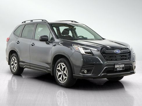 Used 2024 Subaru Forester Premium AWD/4WD image 7