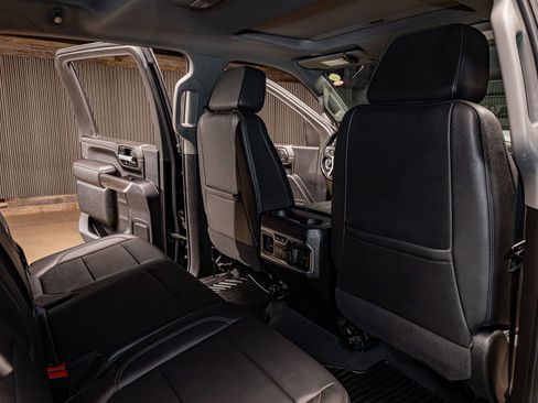 Used 2021 Chevrolet Silverado 2500 LTZ w/ LTZ Plus Package image 28