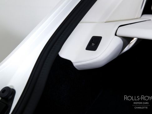 New 2026 Rolls-Royce Cullinan Black Badge image 27