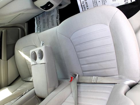 Used 2020 Ford Fusion SE image 16