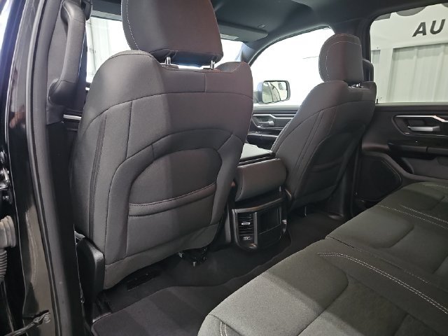 Used 2025 RAM 1500 Big Horn AWD/4WD image 31