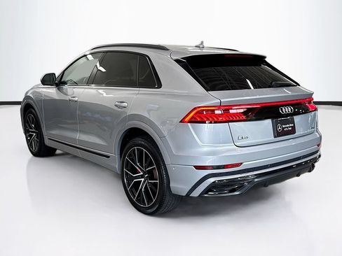 Used 2019 Audi Q8 Prestige w/ Adaptive Chassis Package AWD/4WD image 3