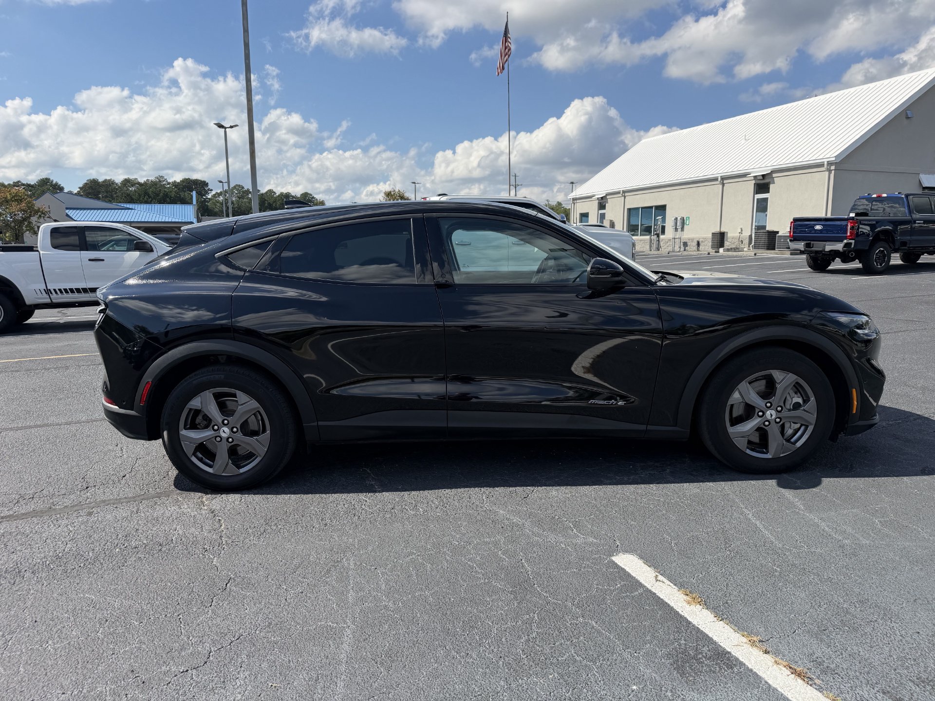 Used 2023 Ford Mustang Mach-E Select w/ Comfort Package Lite RWD image 16