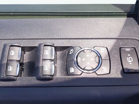 Used 2018 Ford F250 Lariat w/ Lariat Ultimate Package image 12