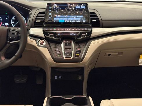 New 2026 Honda Odyssey EX-L image 11